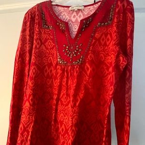 Women’s blouse size large